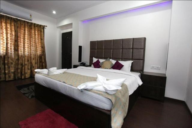 Oyster Airport Hotel Haiderabad Buitenkant foto